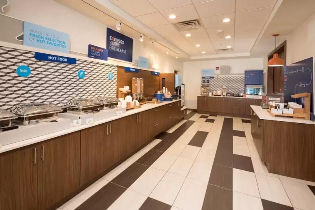 Holiday Inn Express & Suites - Michigan City By Ihg Экстерьер фото